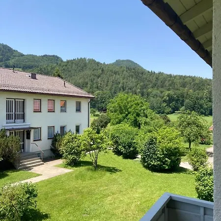 Ferienwohnung In Mit Bergblick Lägenhet